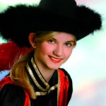 Regina Fahnenstiel, Kommandeurin, Tänzerin
